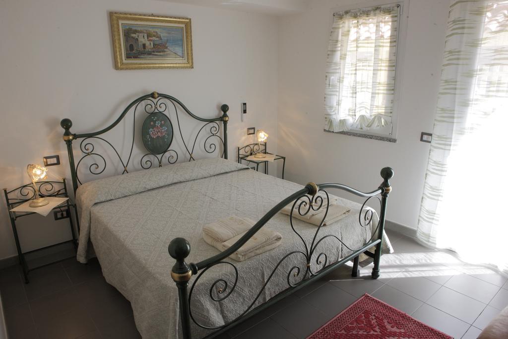 B&B Terre Del Sinis Càbras 客房 照片
