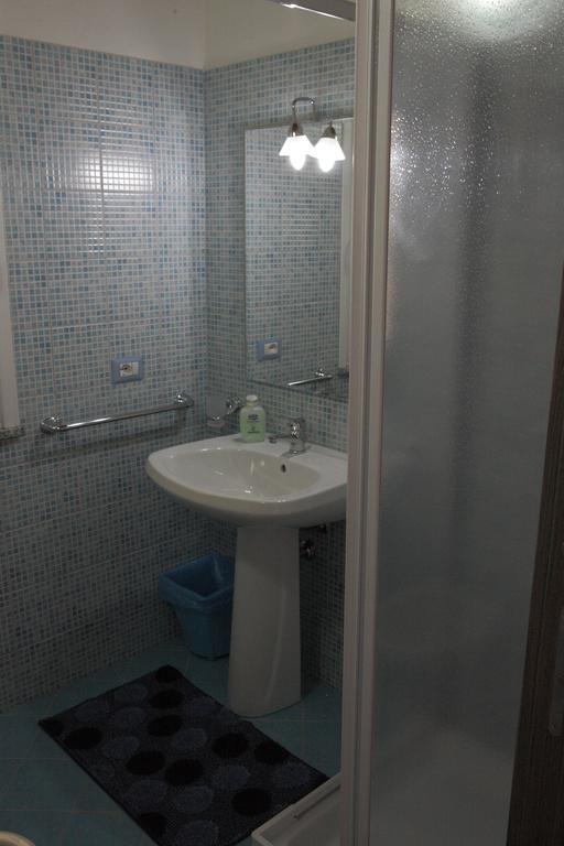 B&B Terre Del Sinis Càbras 客房 照片