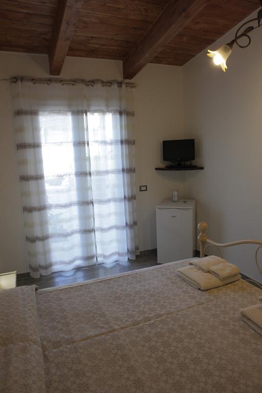 B&B Terre Del Sinis Càbras 客房 照片