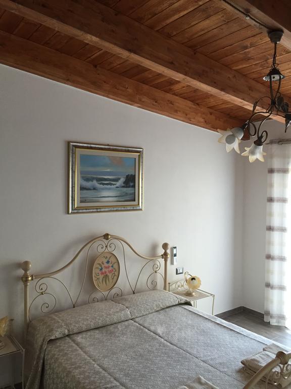 B&B Terre Del Sinis Càbras 外观 照片